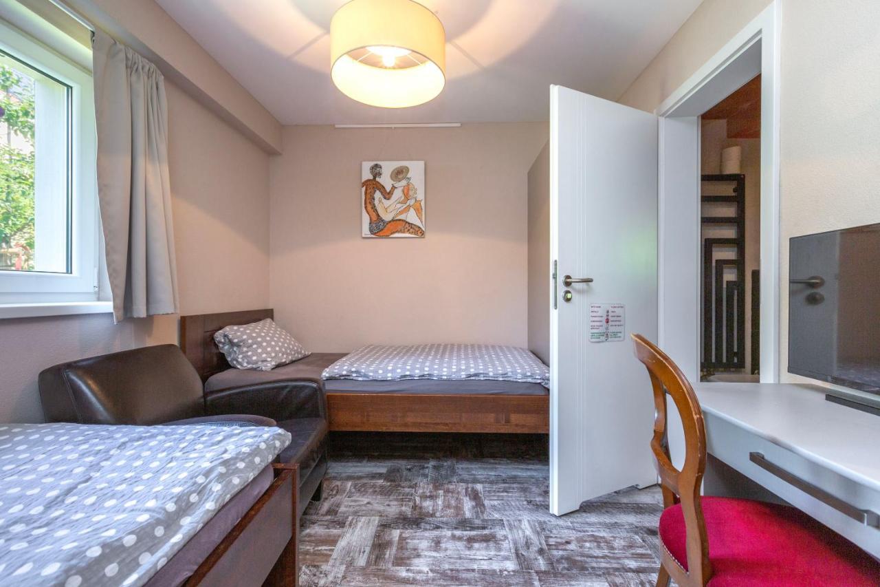 Bnb Comfort Guesthouse Olten - Lostorf Eksteriør billede