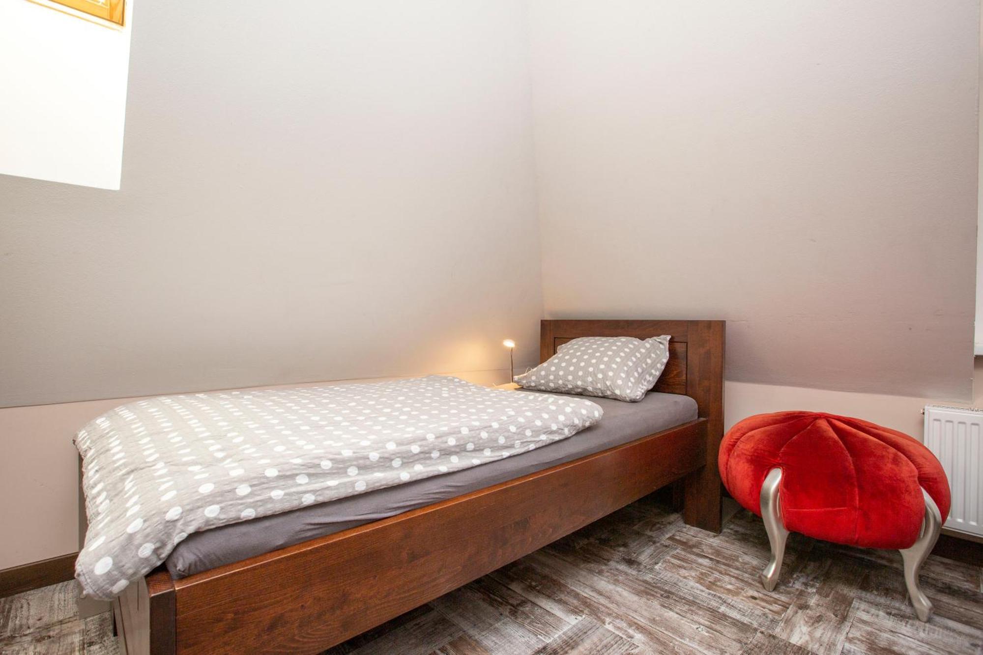 Bnb Comfort Guesthouse Olten - Lostorf Eksteriør billede