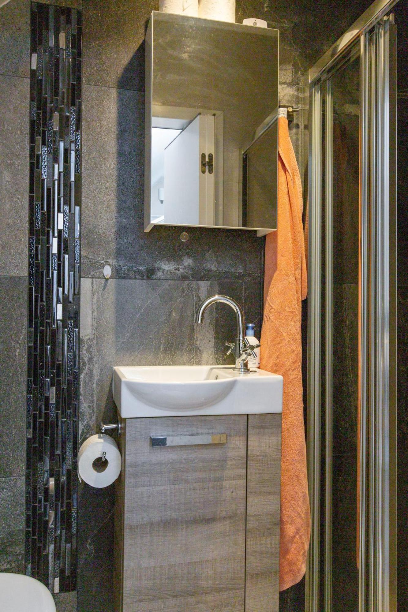 Bnb Comfort Guesthouse Olten - Lostorf Eksteriør billede