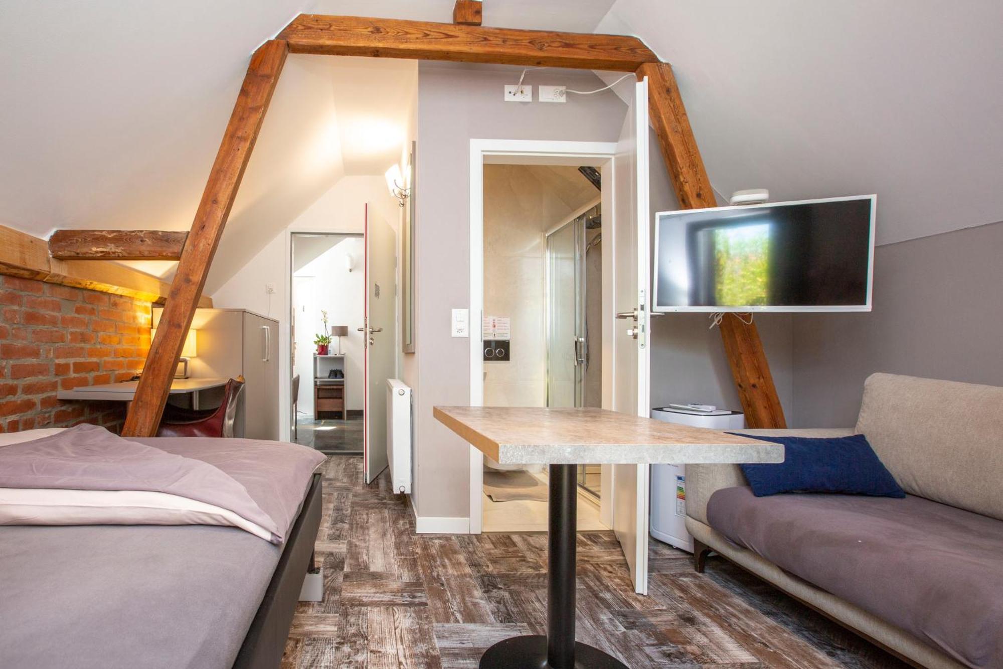 Bnb Comfort Guesthouse Olten - Lostorf Eksteriør billede