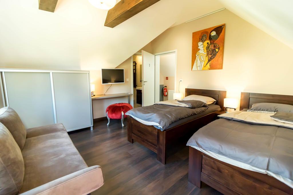 Bnb Comfort Guesthouse Olten - Lostorf Eksteriør billede