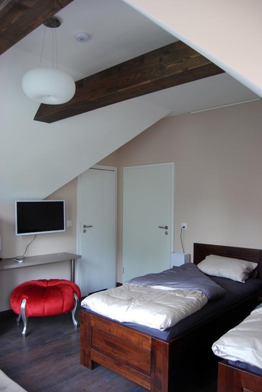Bnb Comfort Guesthouse Olten - Lostorf Eksteriør billede
